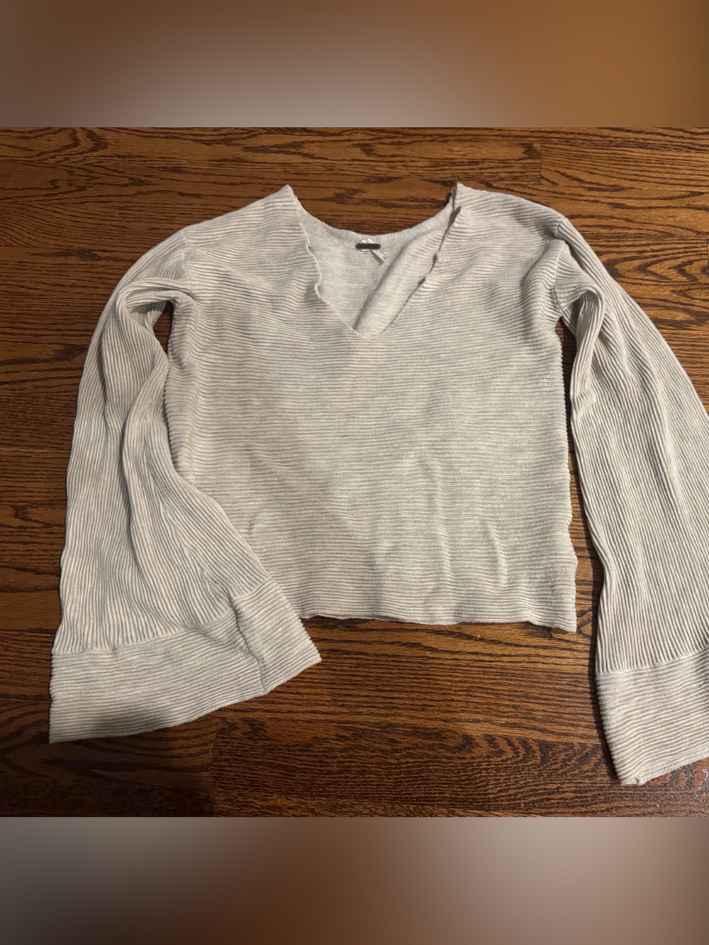 Free People Light Gray Ribbed V‑Neck Long Sleeve Top